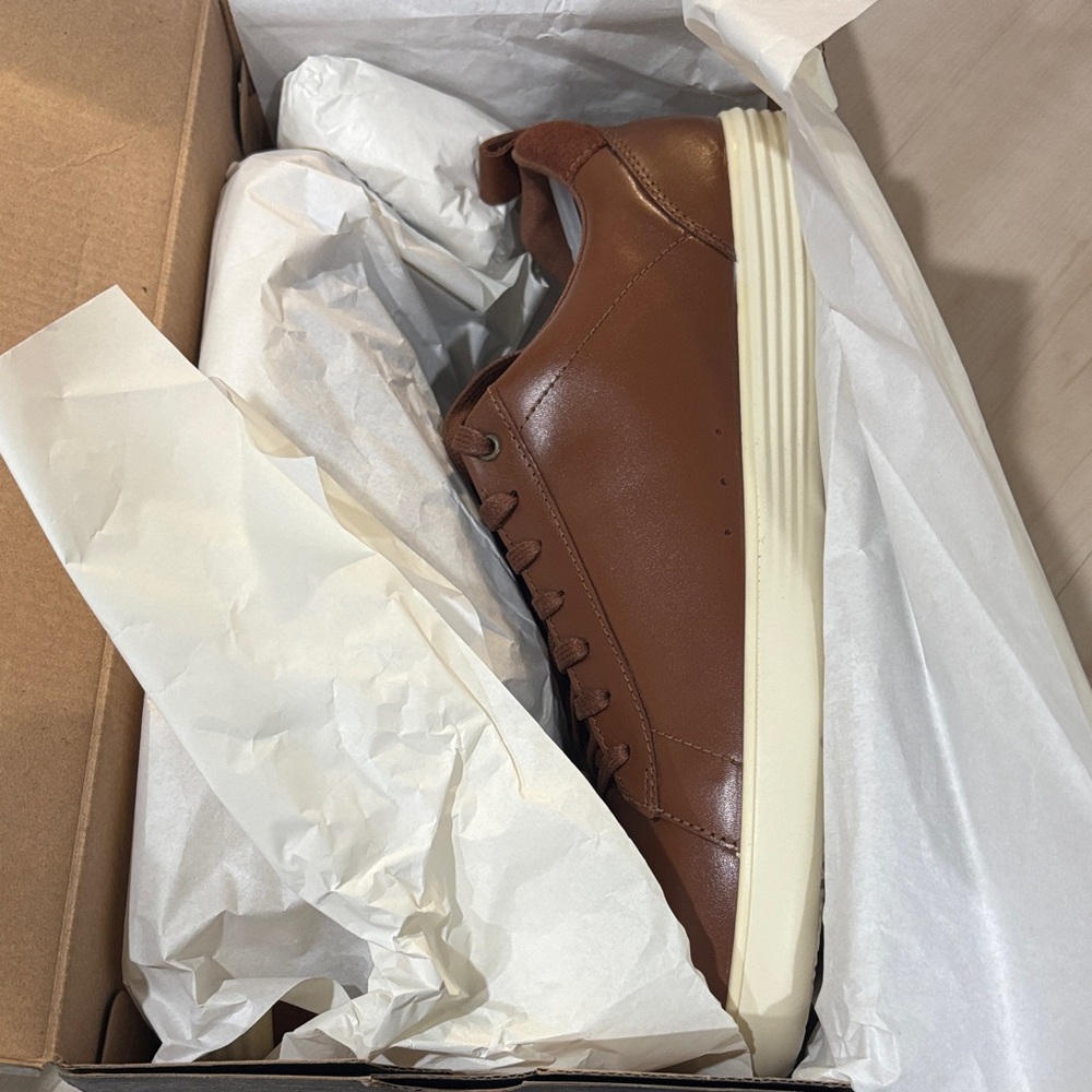 Grand Court Sneakers - Picture 4 of 5
